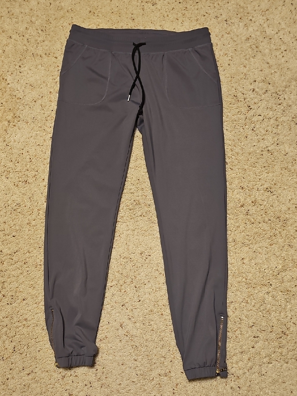 ZYIA Women's Peak Gray Joggers with Drawstring Ans Zippered Legs